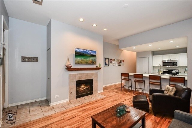 Foto del edificio - 2943 N Lincoln Ave