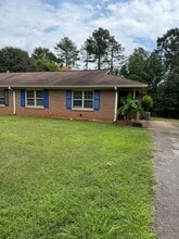 Building Photo - 157-159-159 Bentwood Cir