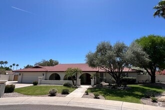 Building Photo - 4539 E Karen Dr