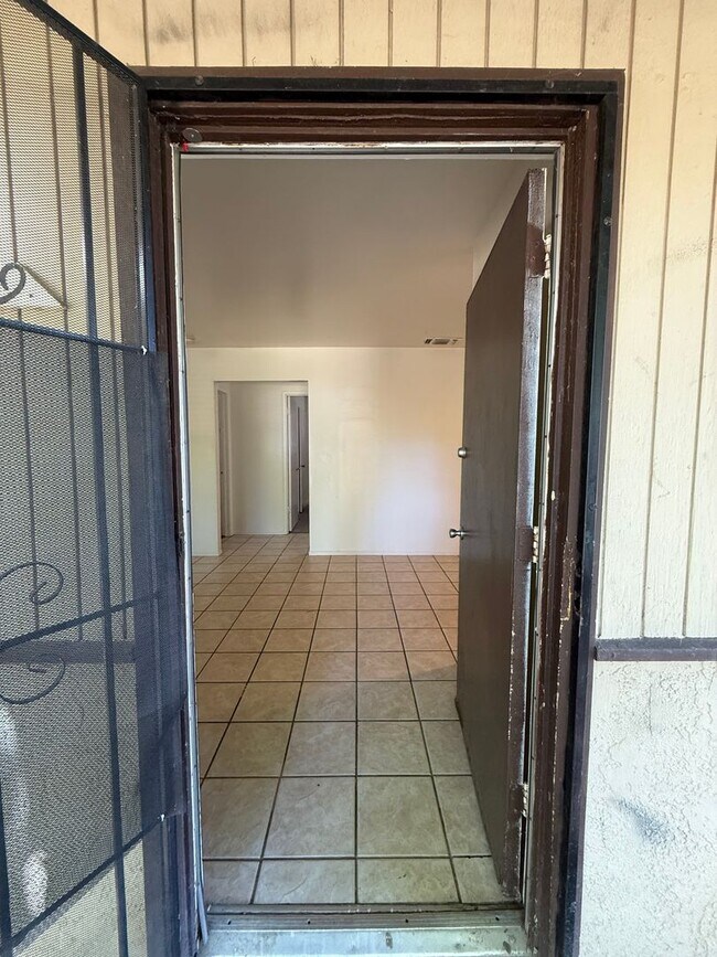 Foto del edificio - 2629 29th Ave