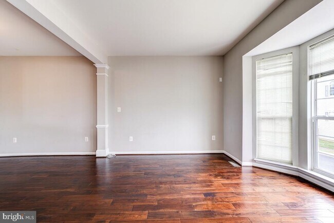 Foto del edificio - 6160 Cinnamon Ct