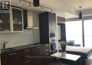 Building Photo - 12 York St