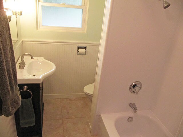 North Bathroom - 3460 Donald St