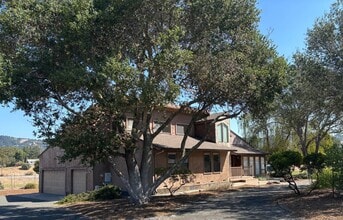 Building Photo - 4453 La Paz Ln