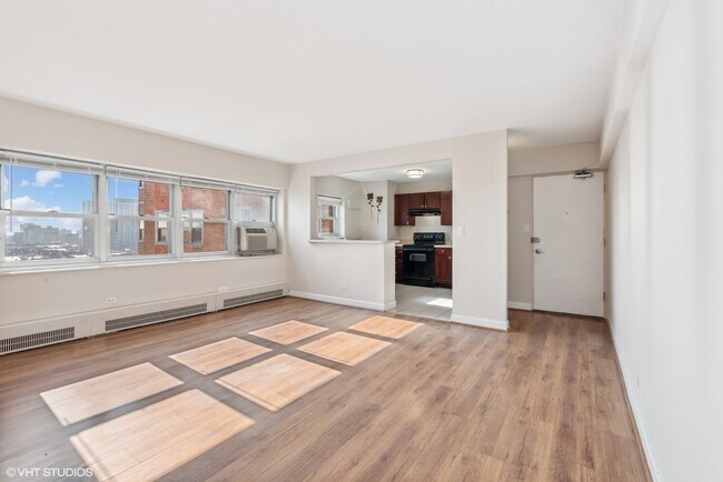 Foto del edificio - 4960 N Marine Dr