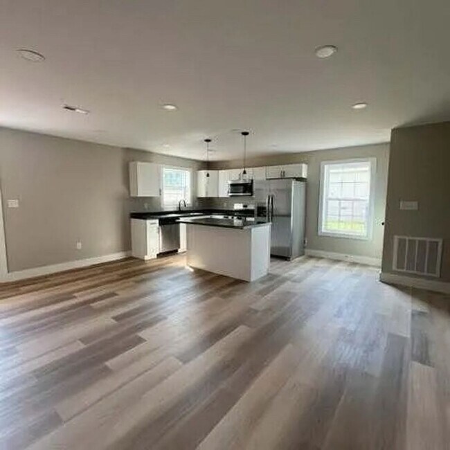 Foto del edificio - 1206 Virginia Ave
