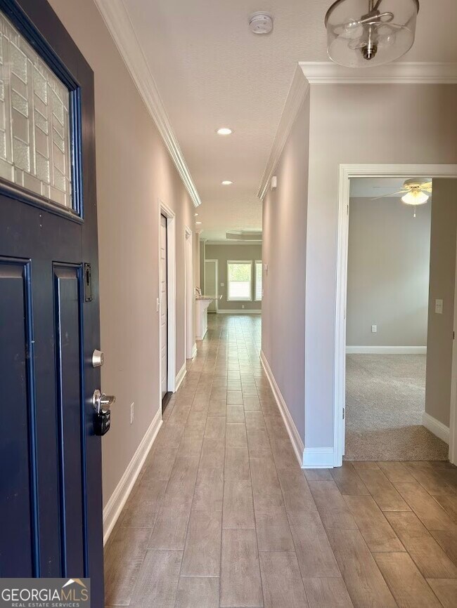 Building Photo - 140 The Villas Wy