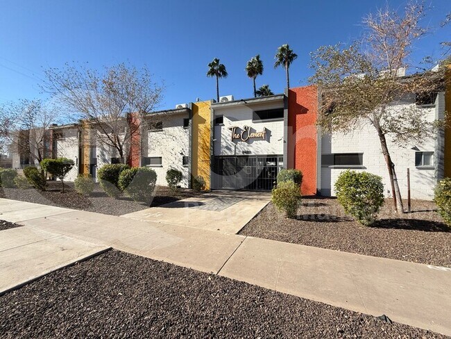 Foto del edificio - 1422 N 5th St