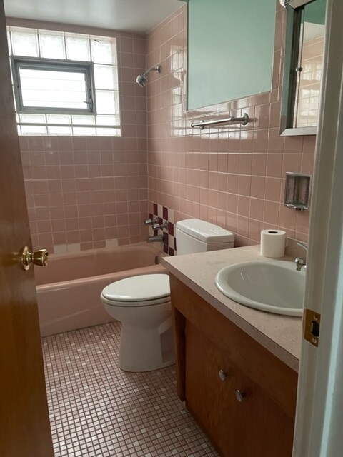 Foto del edificio - 4658 S Troy St