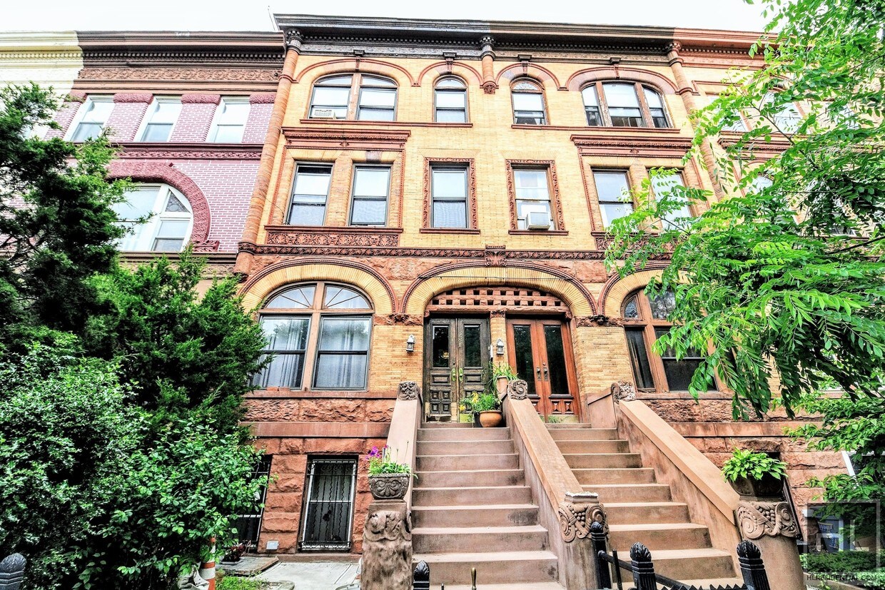 Primary Photo - 281 Decatur St