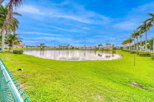 Foto del edificio - 15950 SW 71st Terrace