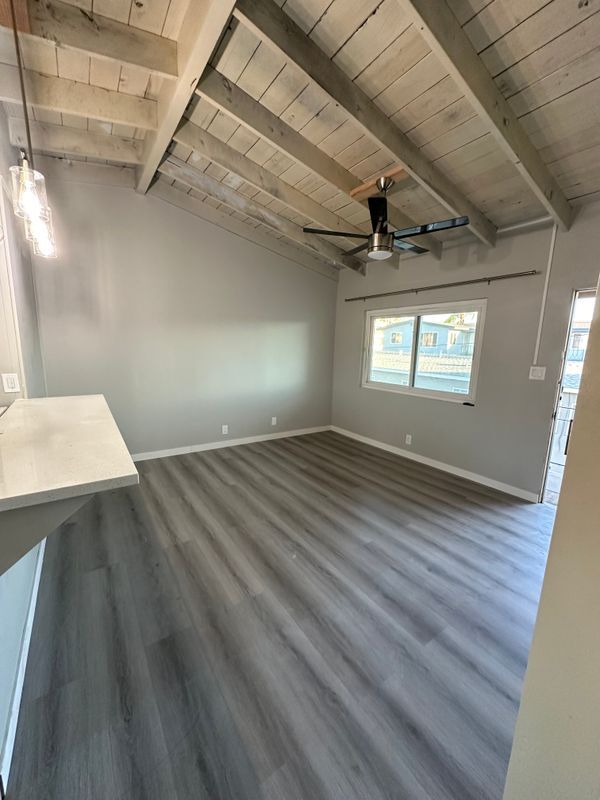 Foto del edificio - 449 Redondo Ave