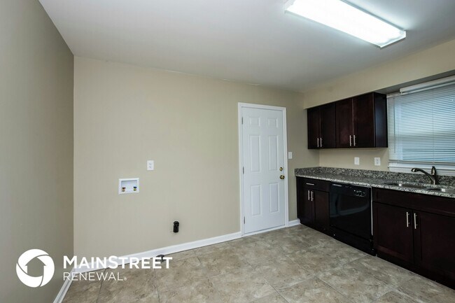 Building Photo - 711 Dunbrook Ln