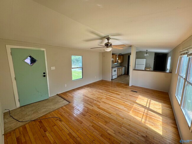 Foto del edificio - 15975 Witty Mill Rd