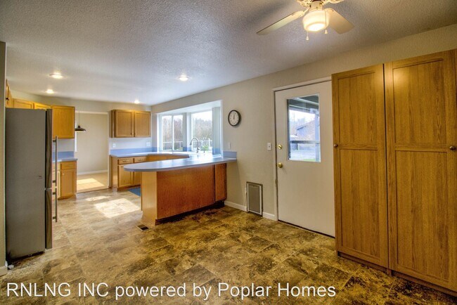 Building Photo - 3 br, 2 bath House - 18951 NE 95th St.
