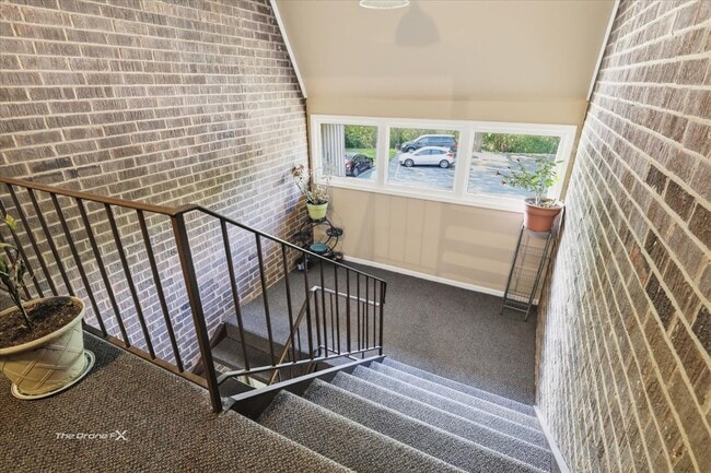 Foto del edificio - 144 E Bailey Rd