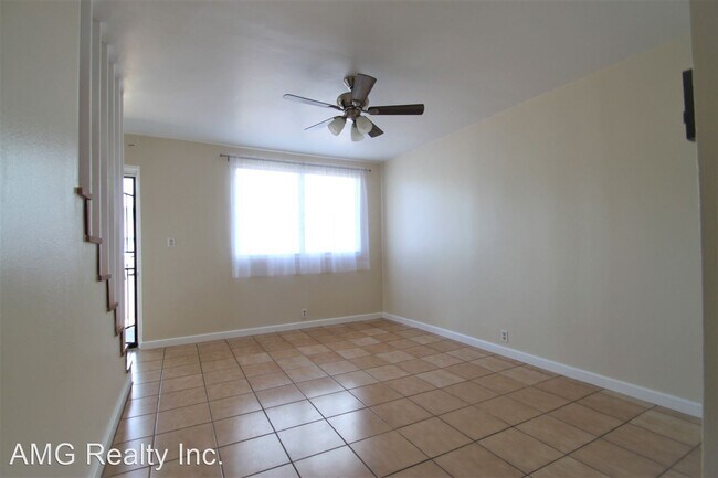 Building Photo - 2 br, 1 bath House - 91-919 North Rd., #D3