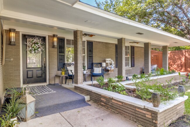 Building Photo - 4033 Centenary Dr