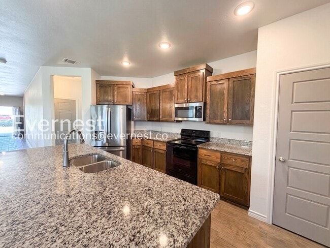 Foto del edificio - 8511 Glade Dr