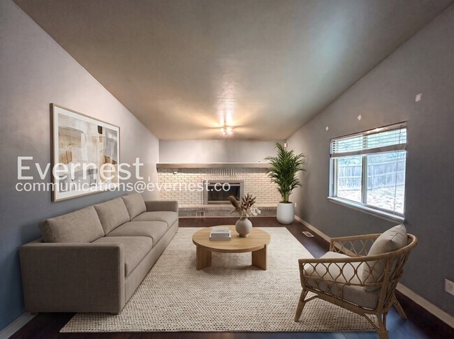 Building Photo - 5550 Lantana Cir
