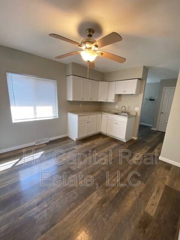 Foto del edificio - 3218 Kilarney Dr