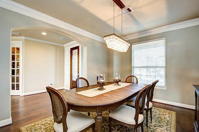 Building Photo - 10 Cayuga Pond Ct