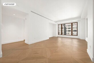 Building Photo - 201 E 74th St