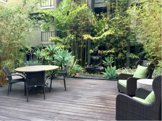 Serene Courtyard Deck - 850 2nd St