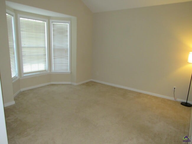 Building Photo - 106 Dennard Dr