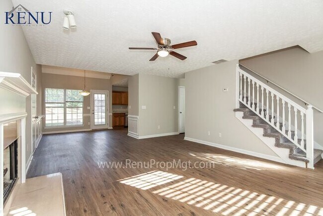 Foto del edificio - Now available 3 bedrooms 2.5 baths