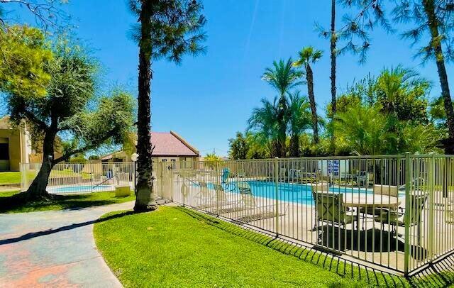 Foto del edificio - 32200 Cathedral Canyon Dr