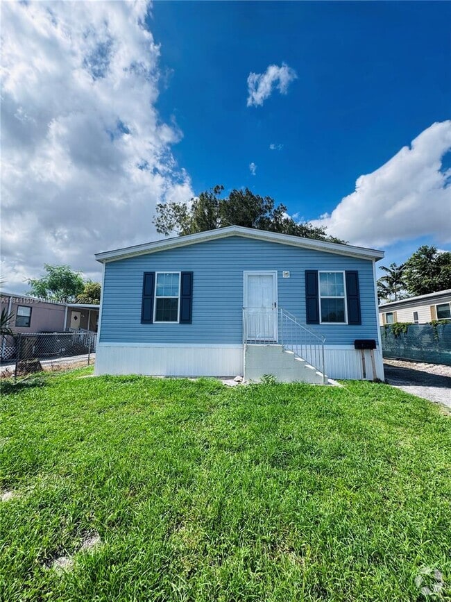 Building Photo - 13481 SW 8th St
