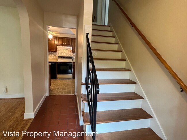 Foto del edificio - 4 br, 2 bath House - 54 Fisher Rd