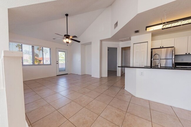 Building Photo - 8305 Waterview Way