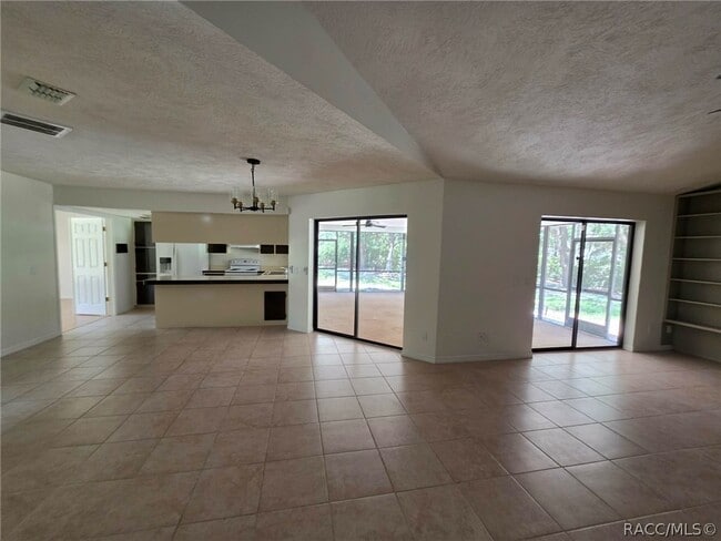 Building Photo - 1600 W Ivorywood Dr