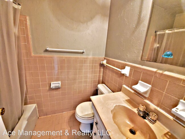 Foto del edificio - 4510 Foster Ave SW