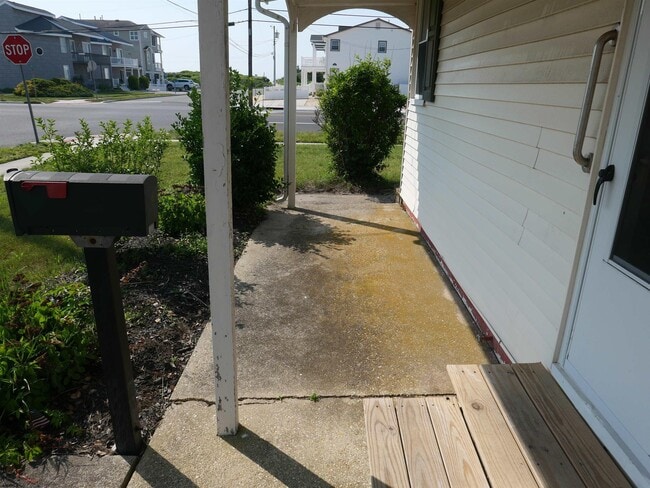 Building Photo - 501 W Brigantine Ave