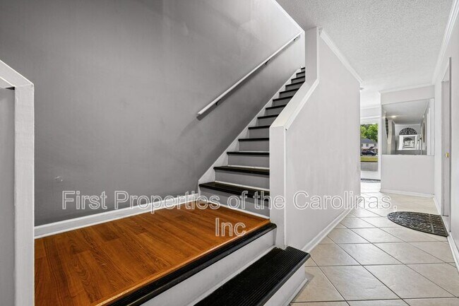 Building Photo - 113 Stroupe Rd