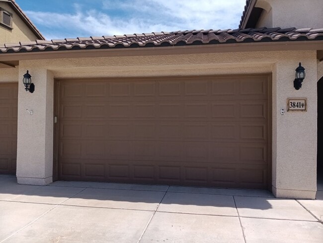 Building Photo - Four bedroom - Two bath, in Rio Rancho, St...