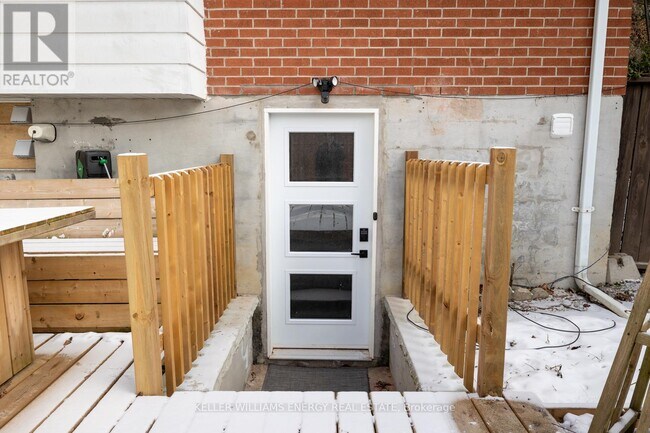 Photo du bâtiment - 1012 Lavender Ct