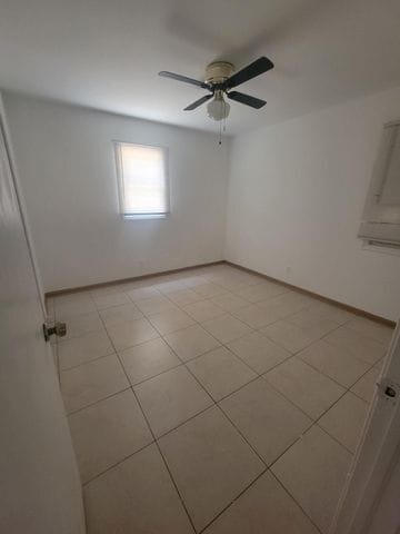 Foto del edificio - 9285 Green Meadows Way