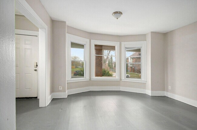 Foto del edificio - 593 Hague St