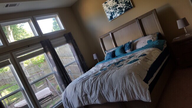 Foto del edificio - 5515 Carrington Pl
