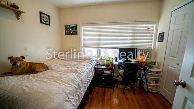 Building Photo - 4203 21st Ave