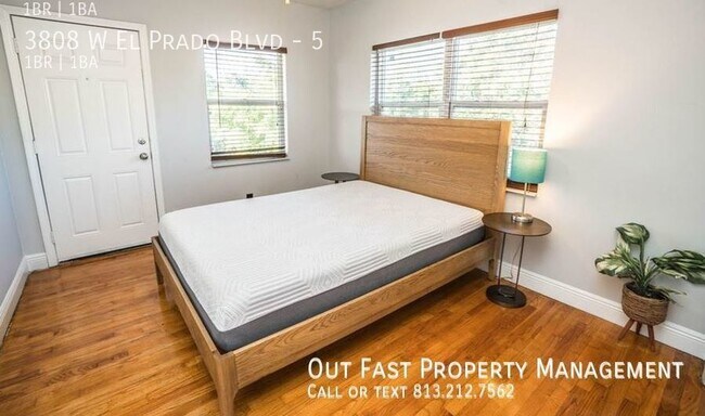 Building Photo - Modern Simplicity: Bright 1-Bedroom!