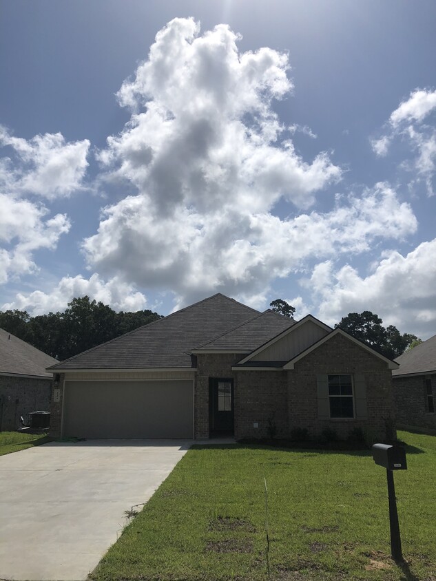 Foto principal - 28384 Longfellow Ln