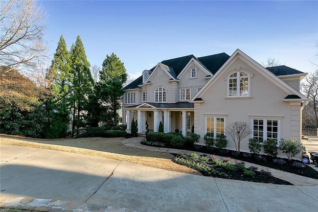 Building Photo - 476 Gramercy Dr NE