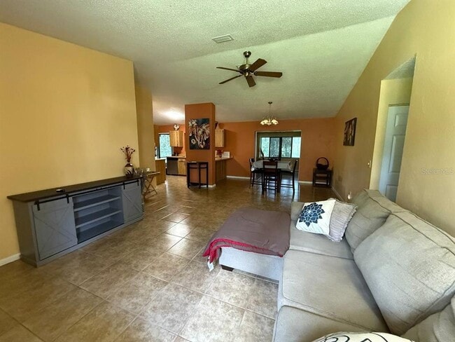 Building Photo - 107 Palmwood Dr