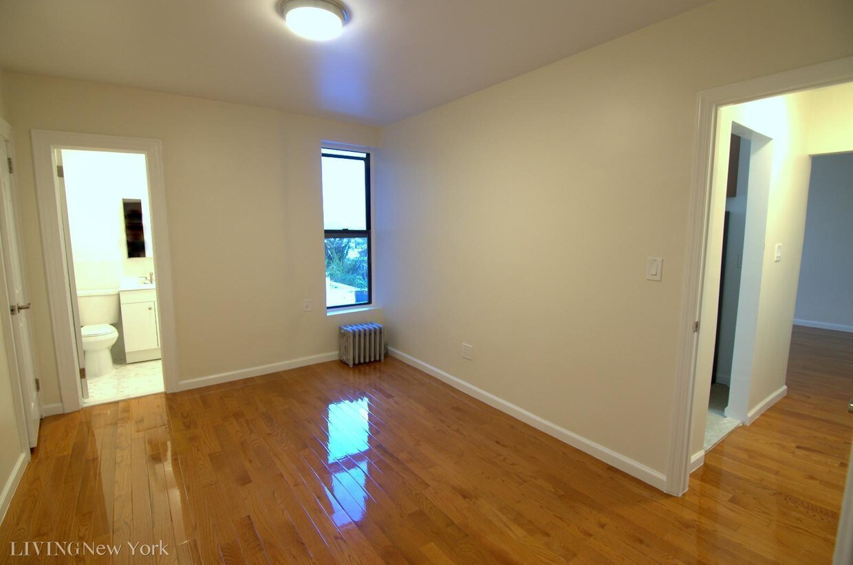 Foto principal - 4145 52nd St