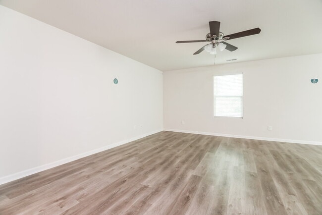 Building Photo - 324 Rustling Way